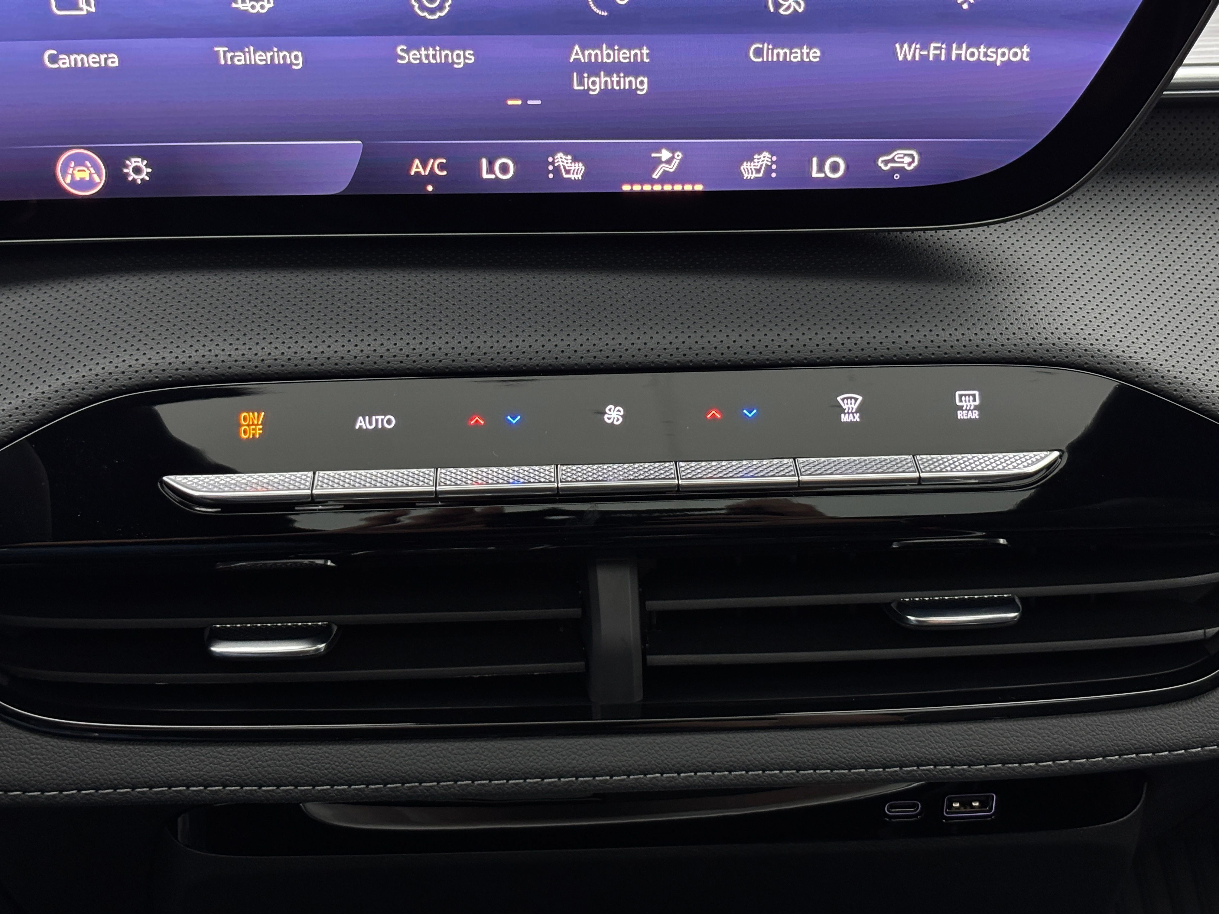 New 2027 Buick Enclave Preferred w/ Power Package AWD/4WD image 32