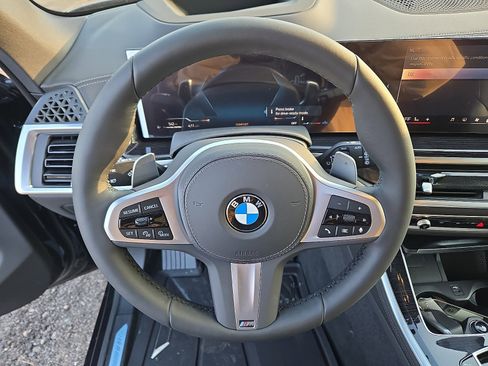 New 2026 BMW X5 xDrive40i w/ M Sport Package AWD/4WD image 8