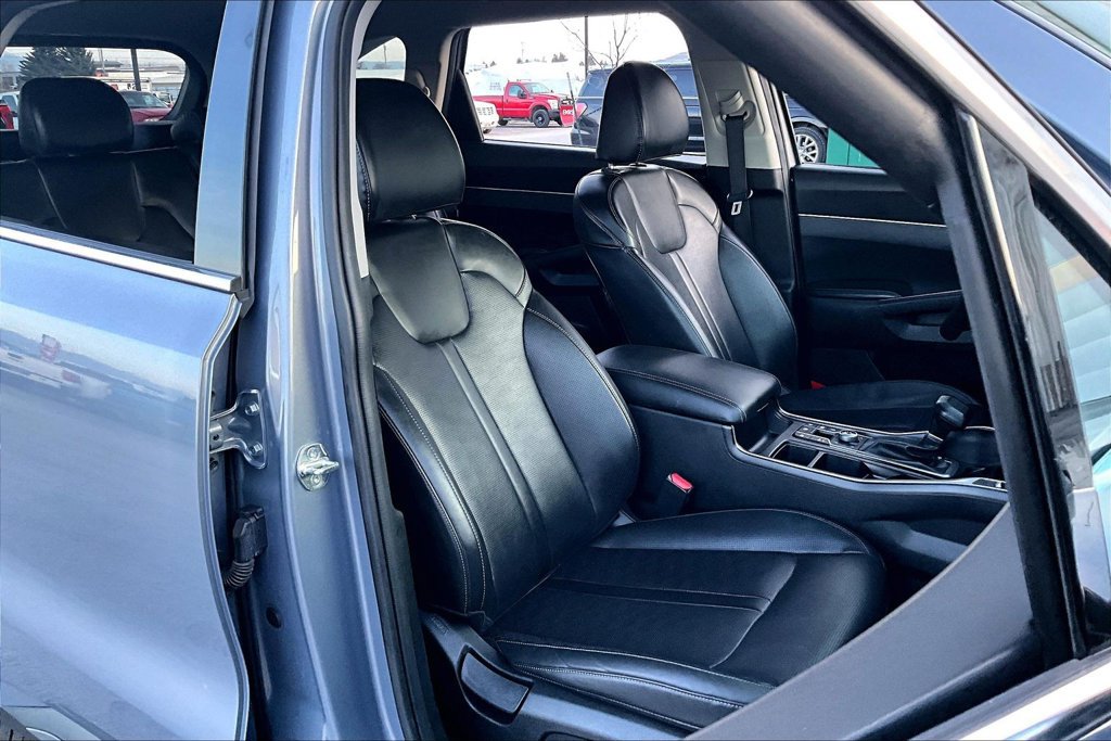 Used 2024 Kia Sorento S AWD/4WD image 7
