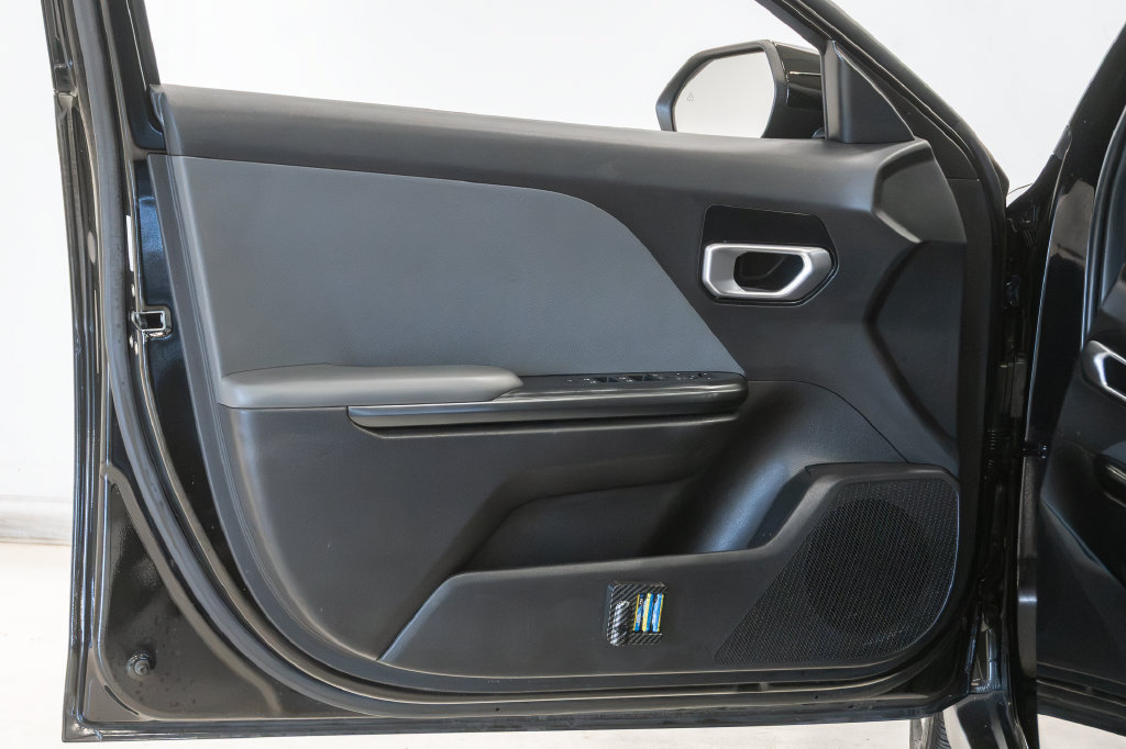 Used 2025 Kia K4 FWD image 8