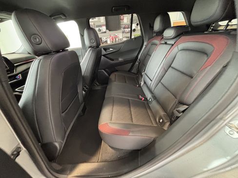 Used 2025 Chevrolet Equinox RS w/ Safety and Technology Package AWD/4WD image 4
