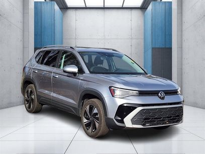 Used 2025 Volkswagen Taos SE