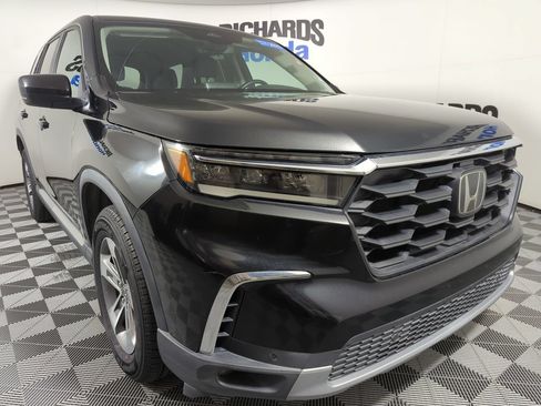 Certified 2023 Honda Pilot EX-L image 7