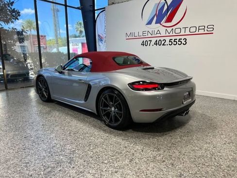 Used 2017 Porsche 718 Boxster RWD image 36