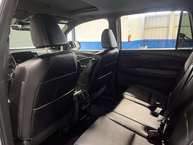 Used 2023 Honda Passport EX-L image 18