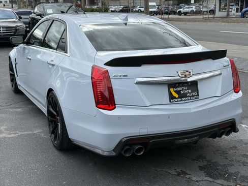 Used 2018 Cadillac CTS V w/ Carbon Fiber Package image 10