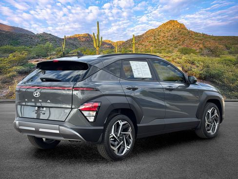 Used 2026 Hyundai Kona SEL Premium FWD image 4