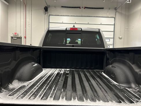 Used 2021 RAM 1500 Laramie image 33