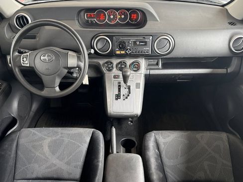 Used 2012 Scion xB FWD image 15
