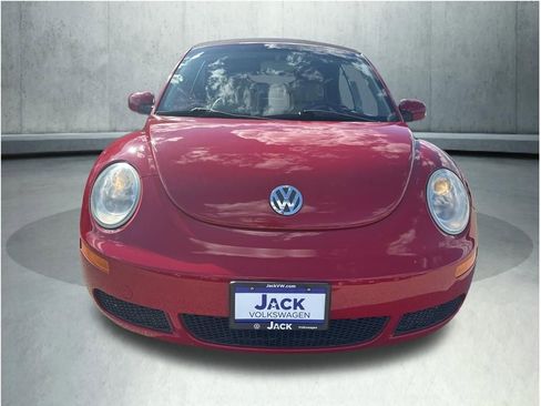 Used 2007 Volkswagen Beetle Convertible w/ Package 1 FWD image 41