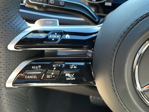 Certified 2025 Mercedes-Benz GLS 450 4MATIC image 13