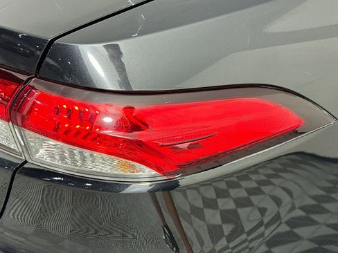 Used 2020 Toyota Corolla L image 26
