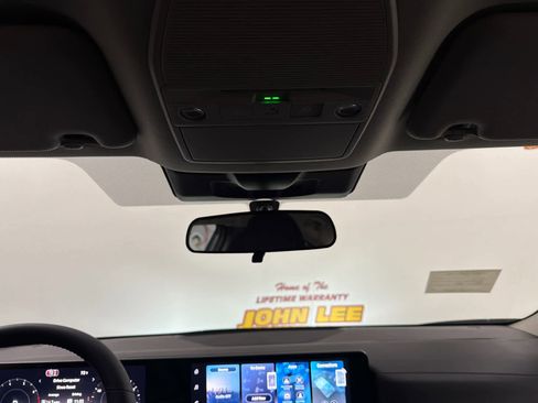 New 2026 Nissan Sentra SR w/ Floor Mat Package image 21