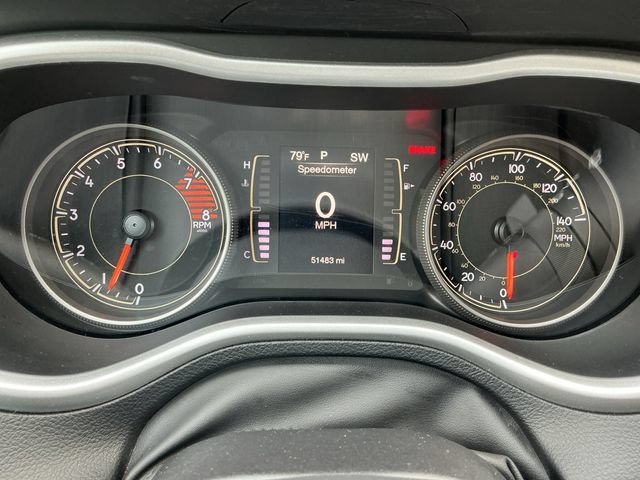 Used 2018 Jeep Cherokee Latitude Plus w/ Comfort/Convenience Group AWD/4WD image 14