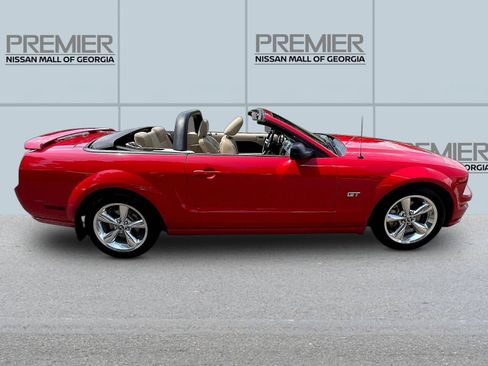Used 2008 Ford Mustang GT RWD image 8