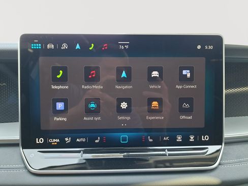 New 2025 Volkswagen Tiguan SE AWD/4WD image 24