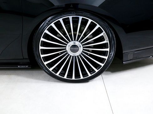 Used 2018 Rolls-Royce Phantom Sedan image 44