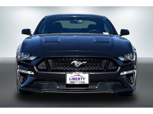 Used 2020 Ford Mustang GT RWD image 2