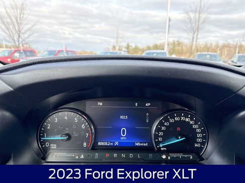 Used 2023 Ford Explorer XLT AWD/4WD image 20