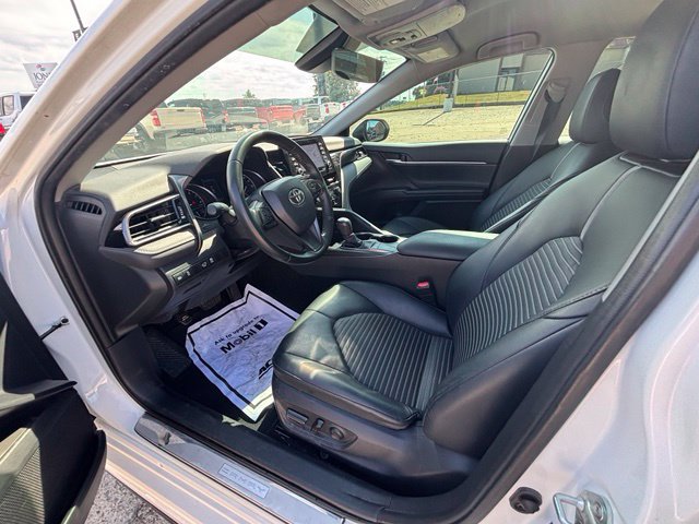 Used 2023 Toyota Camry SE FWD image 11