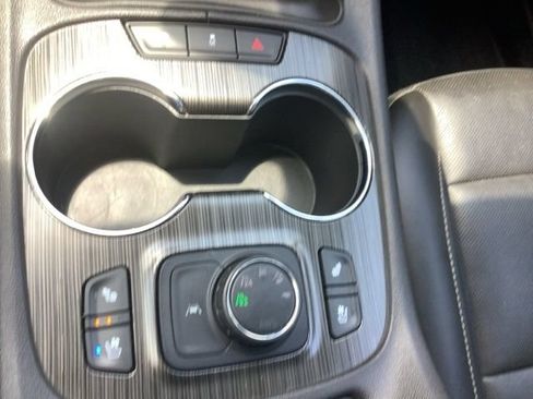 Used 2023 GMC Acadia SLT w/ Preferred Package AWD/4WD image 38