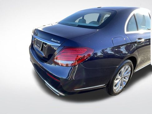 Used 2020 Mercedes-Benz E 350 4MATIC Sedan image 12