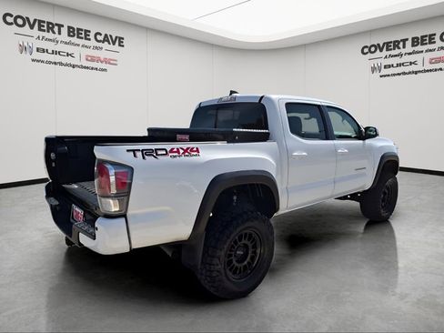Used 2021 Toyota Tacoma TRD Off-Road w/ Technology Package image 9