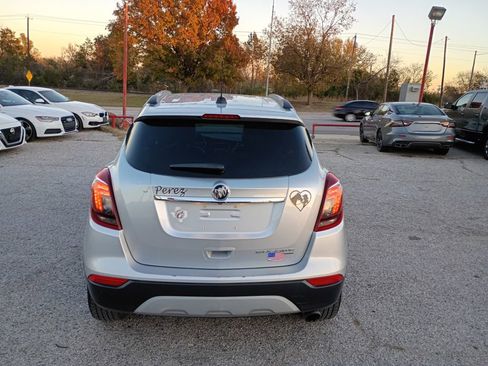 Used 2019 Buick Encore Essence image 8