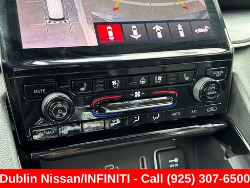 Used 2023 Jeep Grand Cherokee 4WD 4xe w/ Luxury Tech Group II image 29