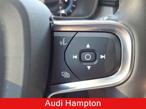 Used 2024 Volvo XC40 B5 Ultimate w/ Climate Package AWD/4WD image 24