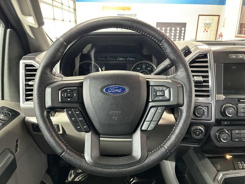 Used 2016 Ford F150 XLT w/ Equipment Group 302A Luxury image 11