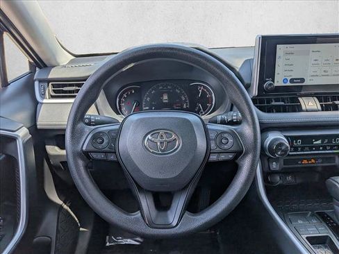 Used 2025 Toyota RAV4 XLE FWD image 12