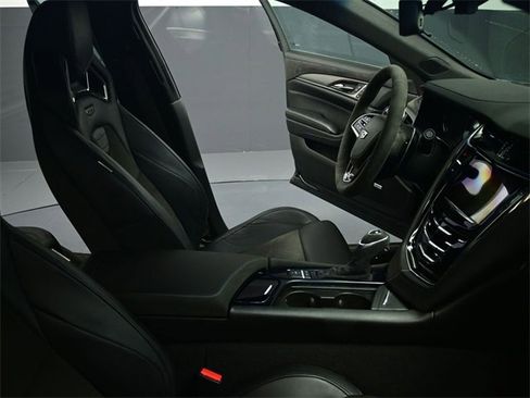 Used 2019 Cadillac CTS V image 32