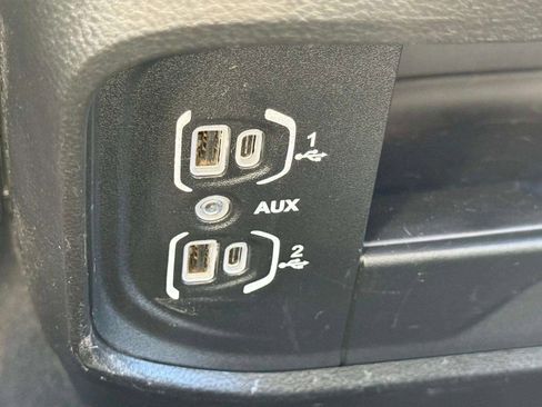 Used 2025 RAM 2500 Big Horn AWD/4WD image 44