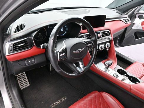 Used 2023 Genesis G70 3.3T w/ Sport Prestige Package RWD image 13