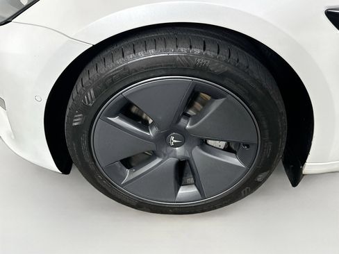 Used 2021 Tesla Model 3 Standard Range Plus RWD image 11