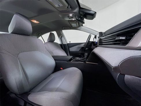 Used 2025 Toyota Camry LE w/ Convenience Package FWD image 29