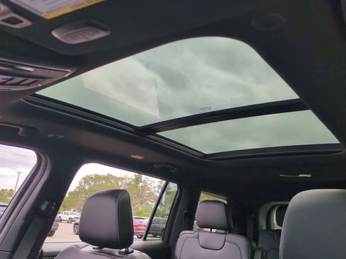 New 2026 Jeep Grand Cherokee L Limited AWD/4WD image 19