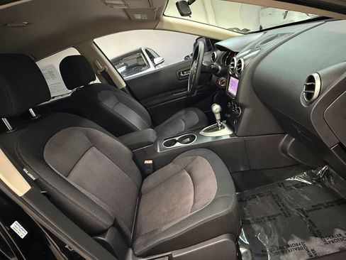 Used 2011 Nissan Rogue SV image 23