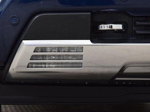 Used 2022 Chevrolet Silverado 1500 High Country w/ High Country Premium Package image 12