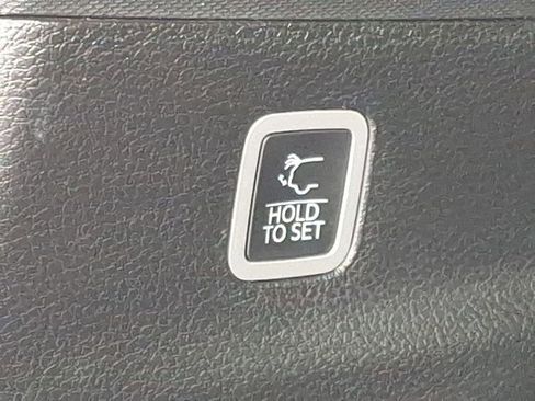 Used 2024 Jeep Wagoneer L Series II w/ Flexible Seating Group image 29