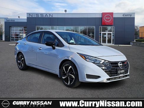 New 2025 Nissan Versa SR w/ Trunk Package image 1