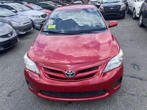 Used 2012 Toyota Corolla LE FWD image 2