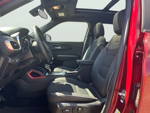 Used 2023 Chevrolet TrailBlazer RS w/ Sun and Liftgate Package FWD image 16