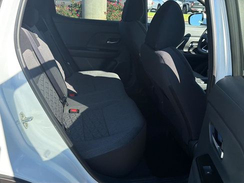 Used 2025 Nissan Kicks SV FWD image 12
