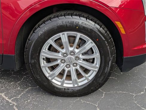 Used 2019 Cadillac XT5 FWD image 11