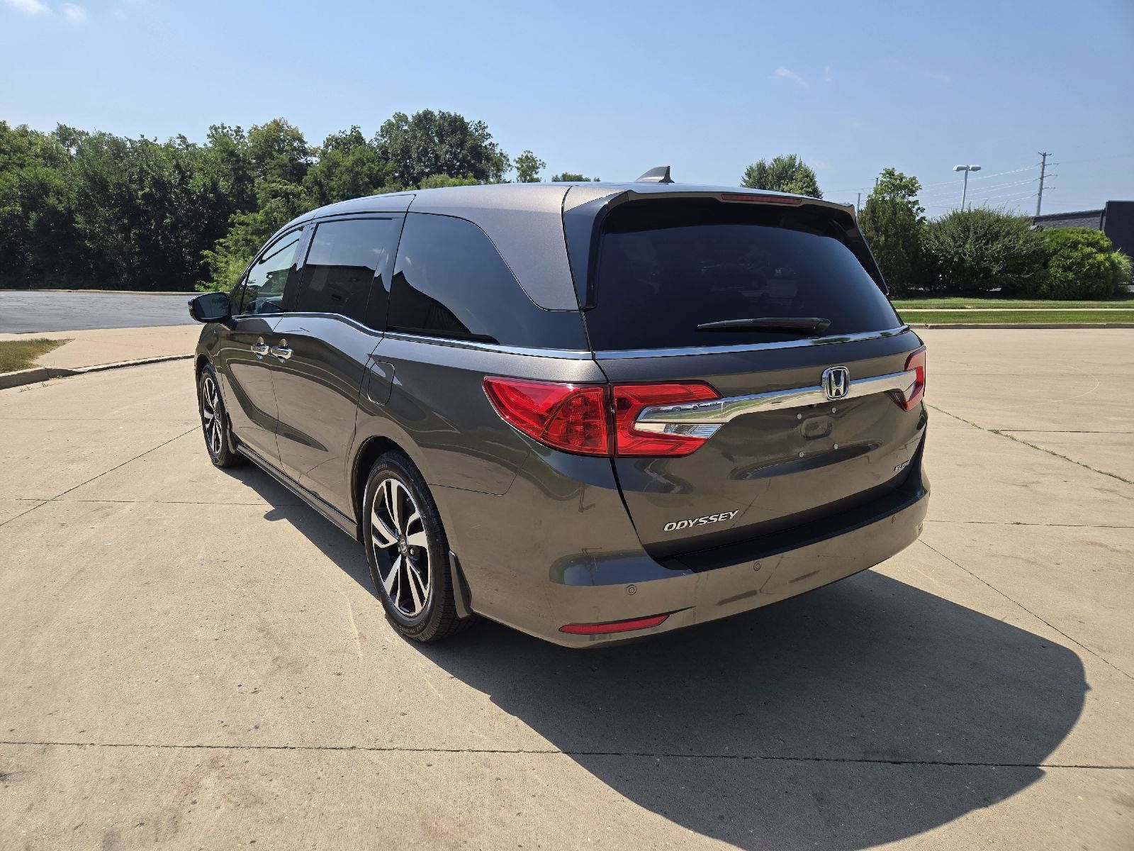 Used 2020 Honda Odyssey Elite image 6