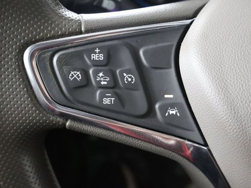 Used 2021 Chevrolet Malibu LT image 36