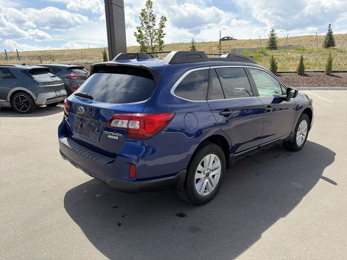 Used 2017 Subaru Outback 2.5i Premium AWD/4WD image 22