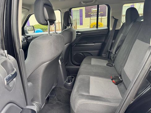 Used 2012 Jeep Patriot Latitude image 10
